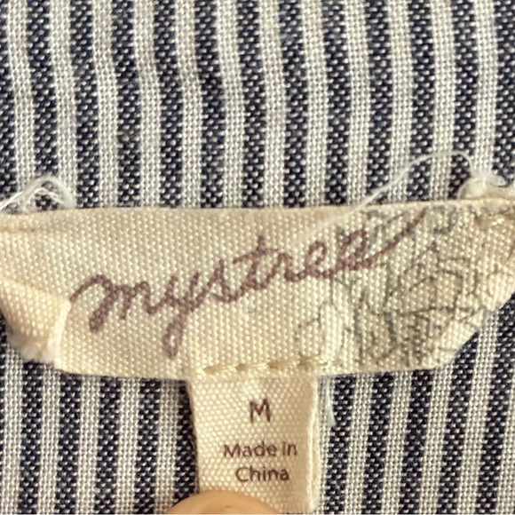 Mystree Blue Striped Floral Embroidered Button Down Shirt M - Picture 13 of 15